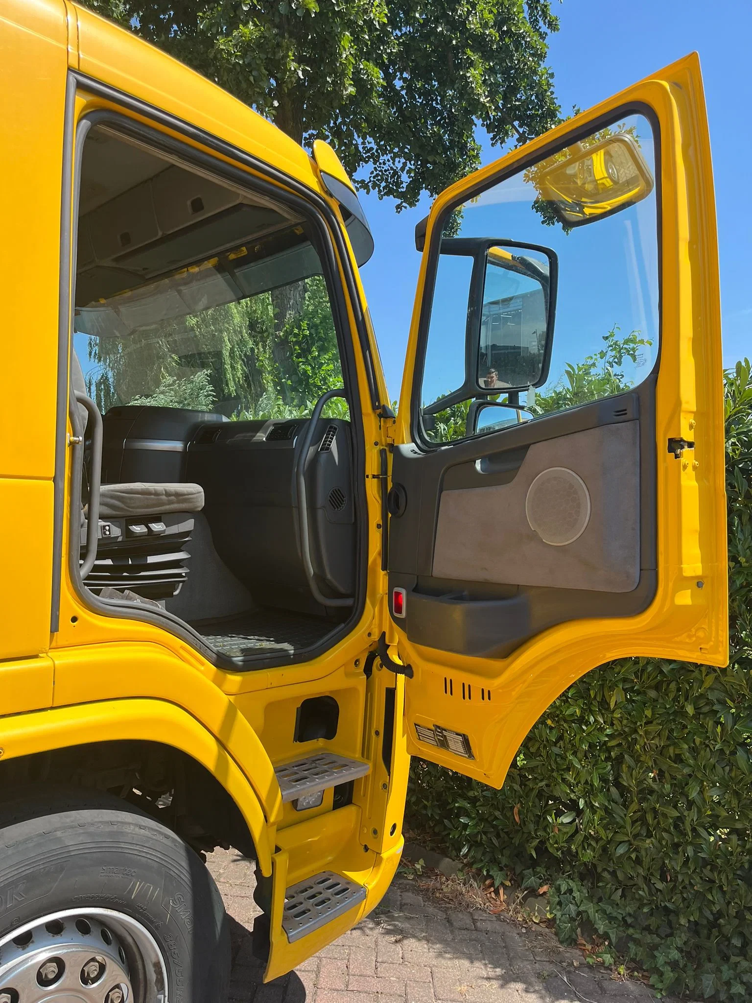 Volvo FM 2005 - 9 6X2R afbeelding 13
