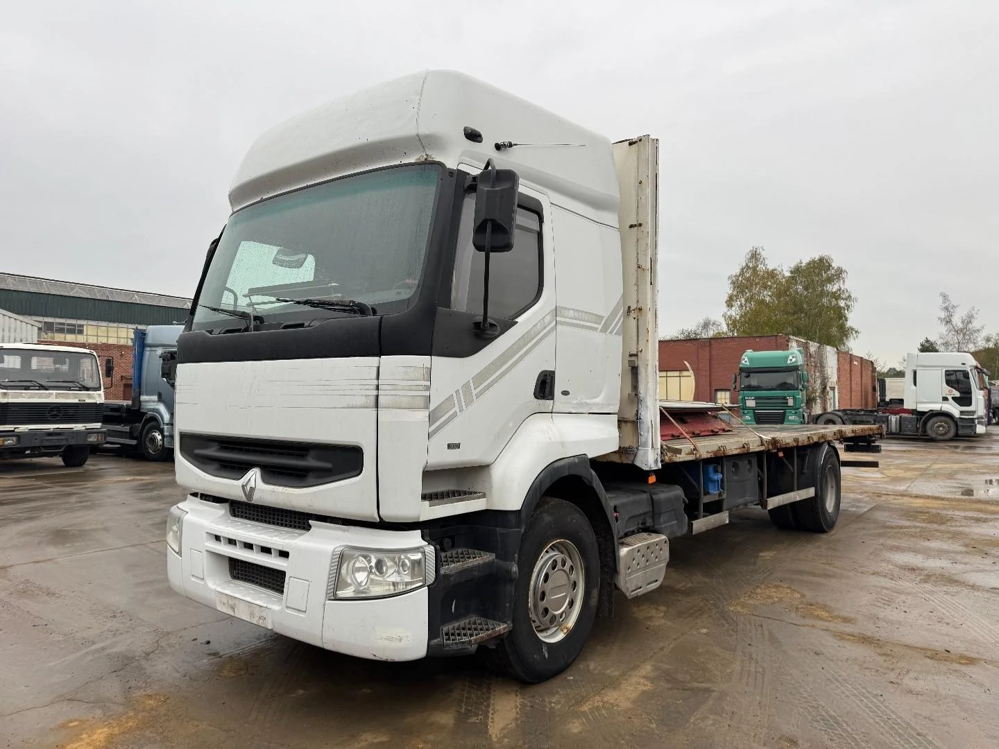Renault Premium 300 2000 immagine 1