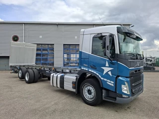 Volvo FM5-380 2024 - / VEB / !!ONLY:77517 KM!! / LIFT+LENKACHSE / INLINER / DAS / LWDS / TUV:11-07-2026 / AUTOMATIC / EURO-6 / 2024 image 2