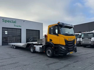 Iveco S-WAY 360 + P48-2 Knikkende semi dieplader (maar 264528km)