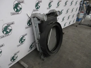 DAF - CF RADIATEUR 1627416 / 1685549 / INTERKOELER 1954387 EURO 5 afbeelding 3 miniatuur