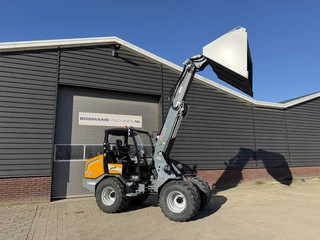 Giant G3500 TELE minishovel NIEUW €960 LEASE 2026 afbeelding 1 miniatuur