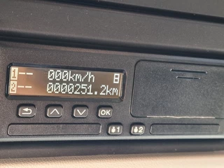 Scania S 2026 - 590S V8 NGS Highline 4x2 - Full spec - New - Retarder - Full air - Night clima zdjecie 12