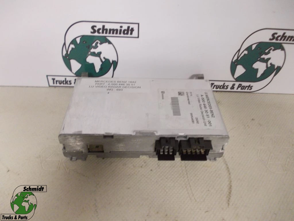 Mercedes-Benz - A 000 446 30 51 radar modulator afbeelding 1