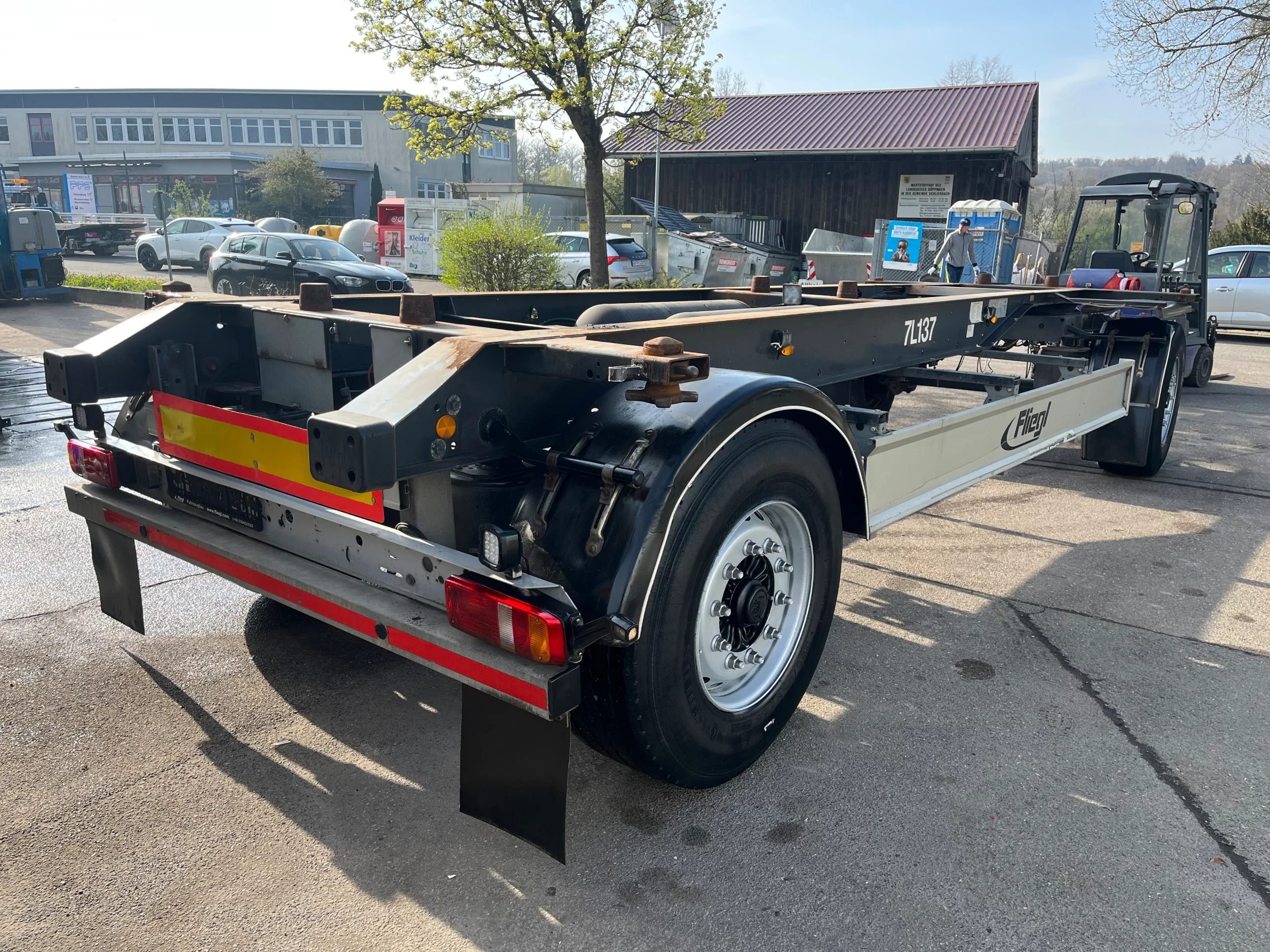 Fliegl 2018 - 4 x ZWP 180 2-Achs Lafette NEUWERTIG afbeelding 4