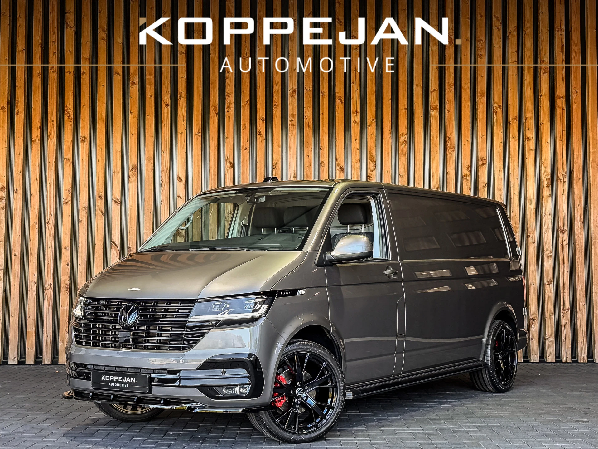 Volkswagen Transporter 2023 - 2.0 TDI 150PK DSG Bestelwagen L2H1 afbeelding 1