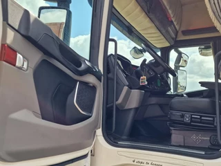 Scania S 2021 - S540 NGS Highline 4x2 - Low deck - Retarder - Custom interior - Night clima - Full air - Led - Navi bild 9