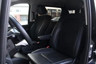 Mercedes-Benz V-Class 2024 - 300d - Avantgarde - DC - 4-matic - 360 Cam - Multibeam - Elektrische schuifdeuren - Digitale spiegel - Volle auto - Rijklaar obrazek 22