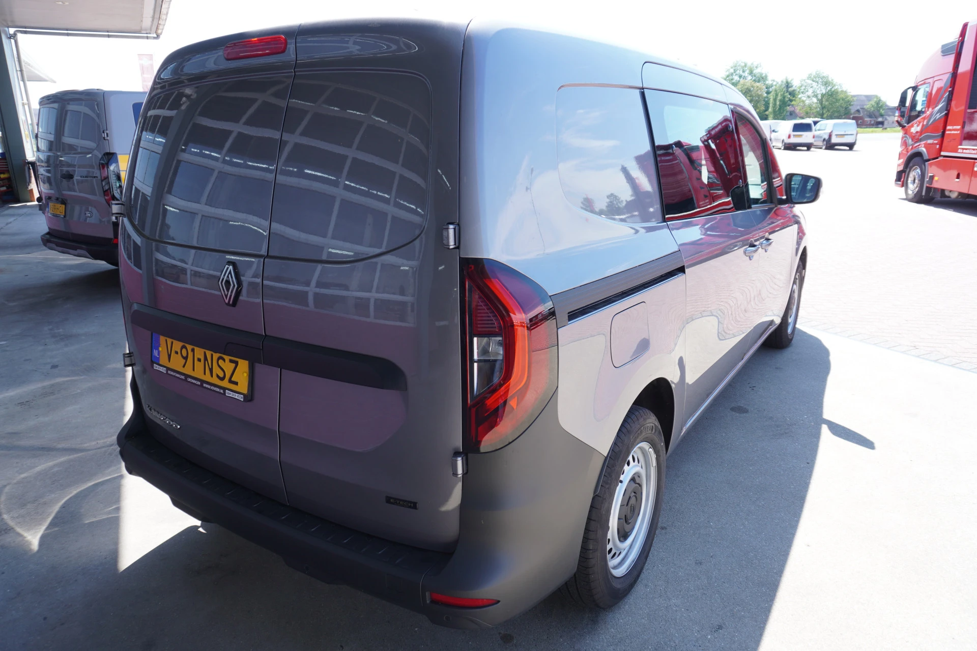Renault Kangoo 2026 - E-Tech Advance L2 44 kWh 122PK Automaat Opklapbare Dubbelcabine afbeelding 4