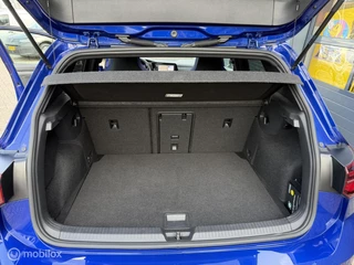 Volkswagen Golf 2021 - 8 R 2.0 TSI 320 PK Akrapovic Vol Opties image 8