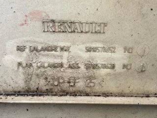 Renault N/A 2013 - 5010578652 / 5010578628 GRILLE immagine 3