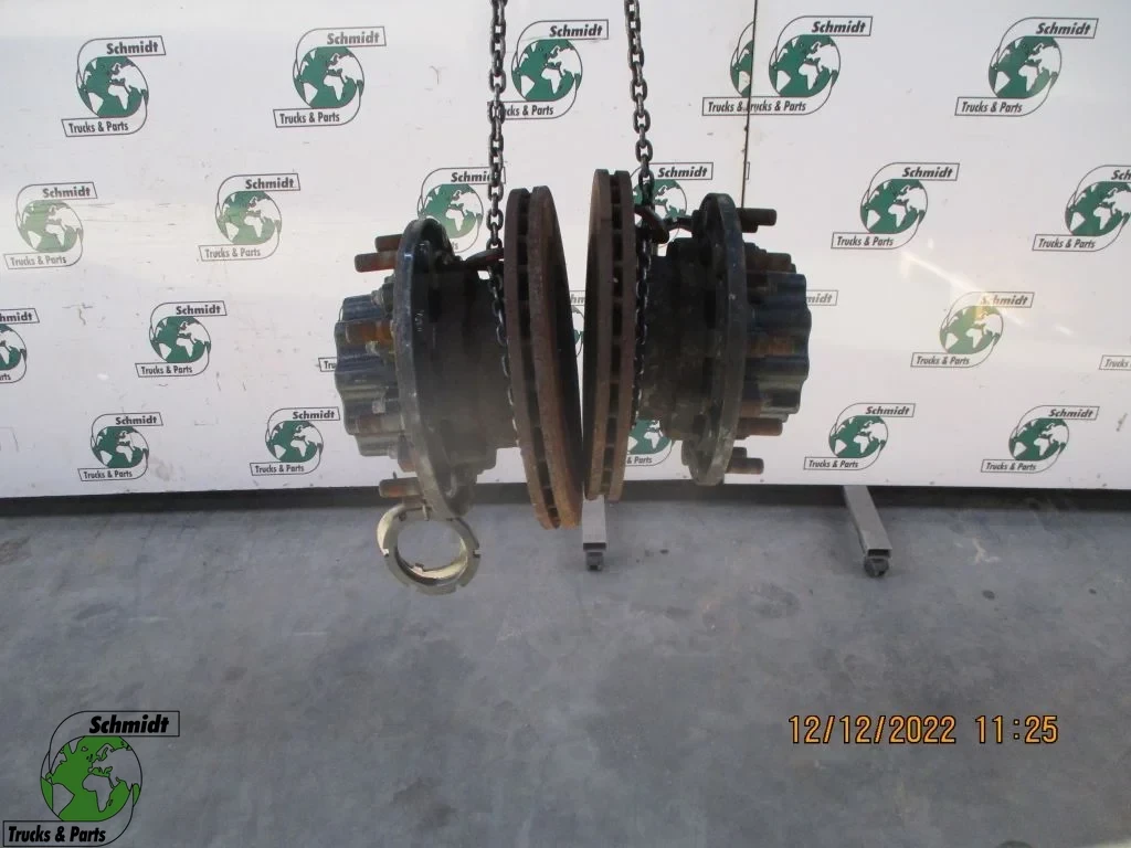 MAN TGS - 81.35701-0155 ACHTER NAAF TGS EURO 6 MODEL imagen 1