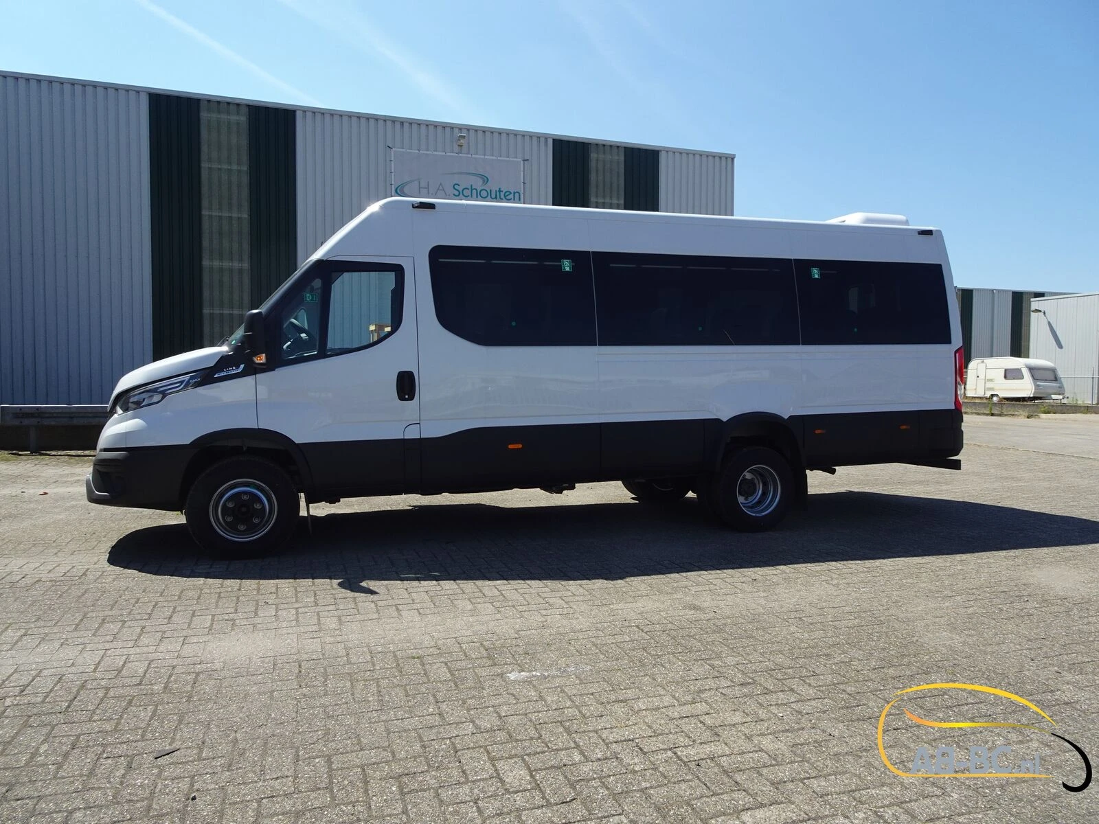 Iveco Daily - 65C18HA8 NEW Automatic 24 seats afbeelding 10