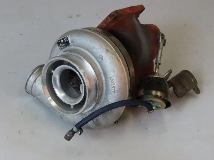 Mercedes-Benz - Engines & Parts Turbo MB OM 471 afbeelding 1