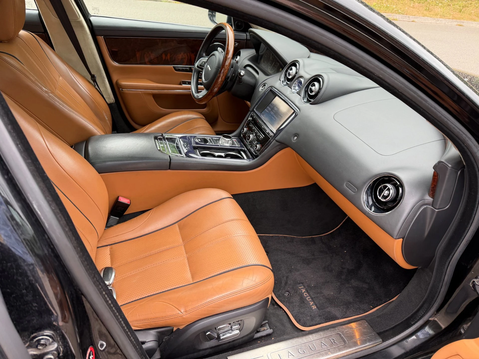 Jaguar XJ 2011 - 5.0 V8 Portfolio aut,panorama,leer,boekjes afbeelding 5