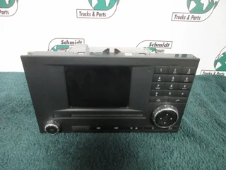 Mercedes-Benz - A 000 446 76 62 / BOSCH 7 620 000 236 RADIO / NAVI MP4 EURO 6 afbeelding 3 miniatuur