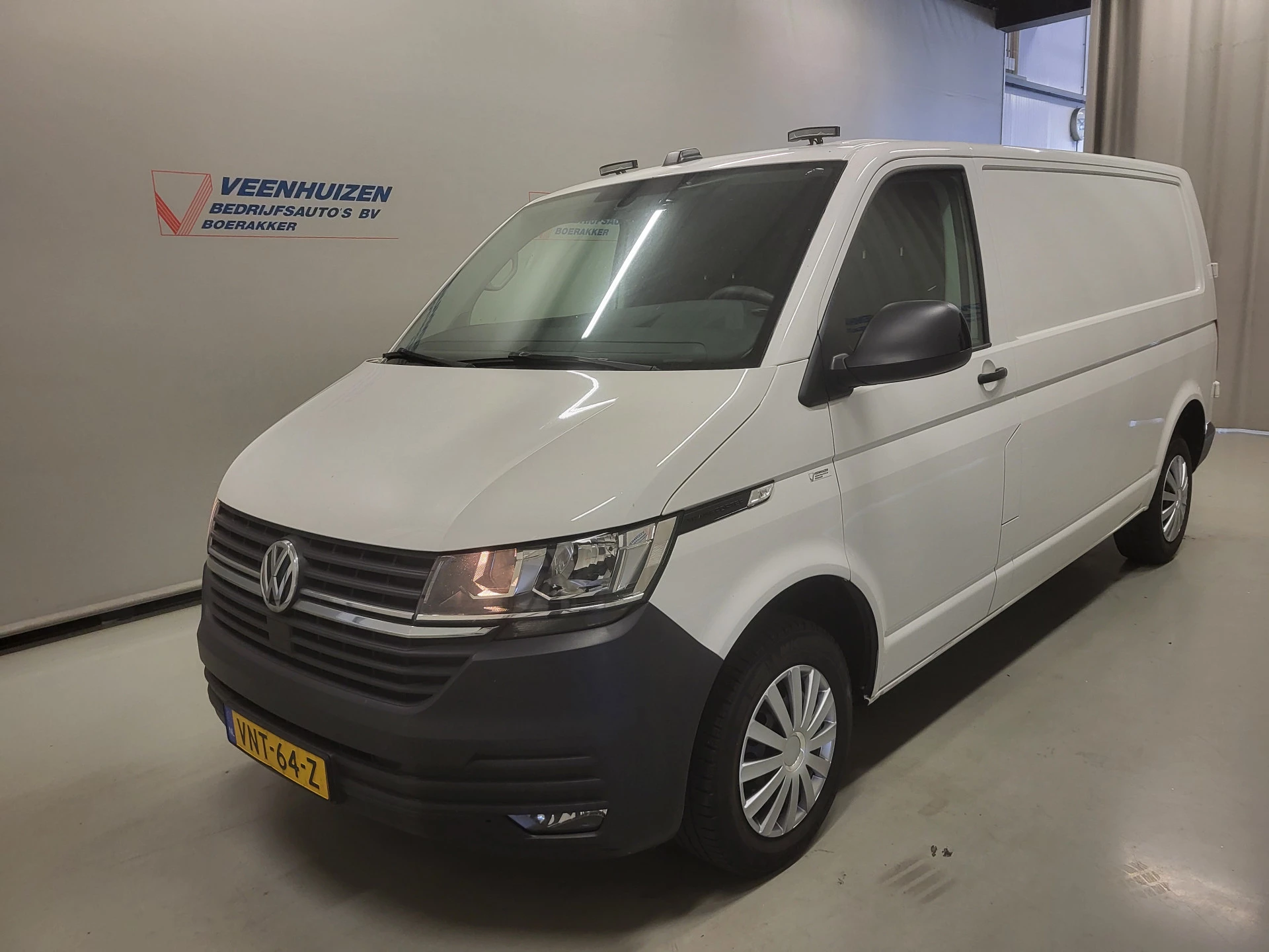 Volkswagen Transporter 2022 - 2.0TDI 150pk L2/H1 Automaat Euro 6! Bild 2