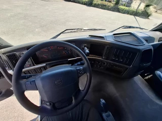 Volvo FMX11-450 2012 - / HYDRAULICS / VEB / AIRCO / AUTOMATIC / EURO-5 / 2012 obrazek 12