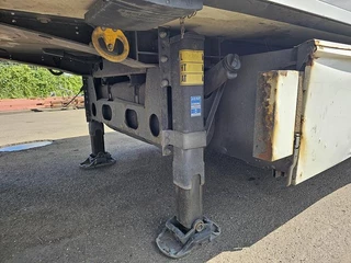 Krone SDR 27 EL4-FB, 3 AXLE FRIDGE TRAILER WITH MEAT RAILS THERMO KING DUAL TEMP 2016 - N/A bild 35