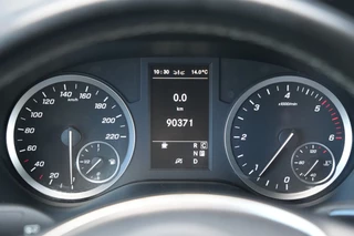 Mercedes-Benz Vito 2023 - 116 CDI Extra Lang - Trekhaak - LED - Camera - Airco - Betimmering - Stoelverwarming - PDC - Rijklaar obrazek 23