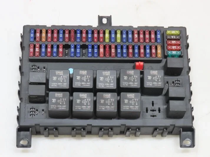 DAF - Electrical System Centrale electra Box DAF afbeelding 1