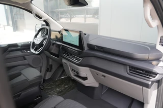 Ford Transit Custom 2025 - 320 2.0 TDCI L2H1 Limited 170pk - 1+1 Stoelopstelling - 2x Schuifdeur - Adaptive Cruise - Verwarmd stuur - Blind spot - Navigatie - Camera - Draadloos laden - Rijklaar image 39