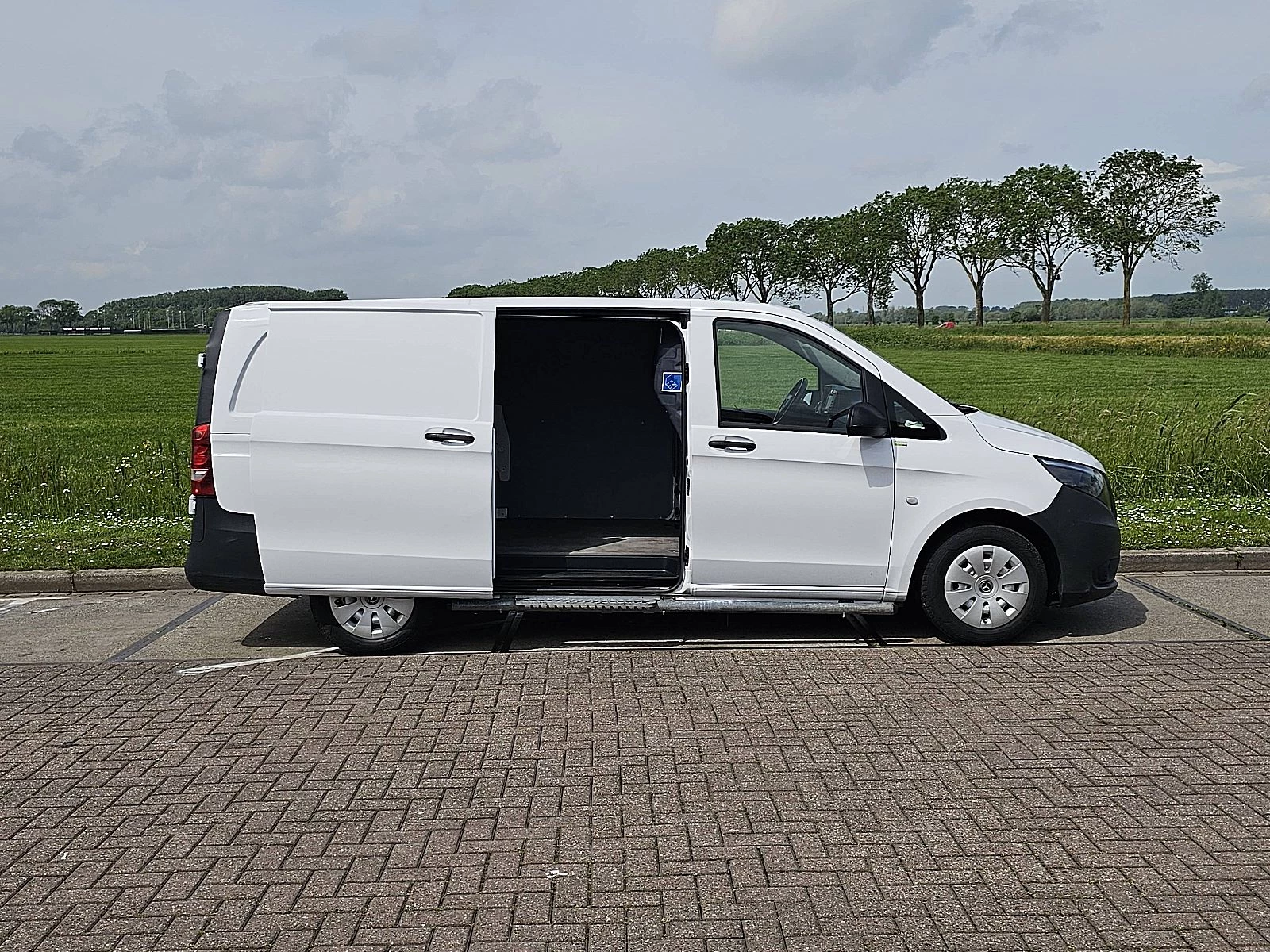 Mercedes-Benz Vito 2022 - 114 image 16
