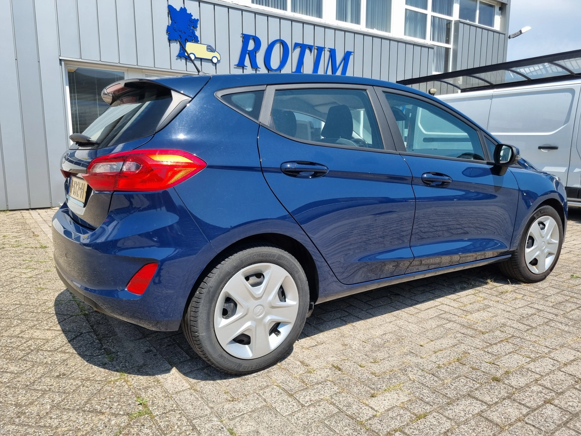 Ford Fiesta 2018 - 1.1 Trend AIRCO, NAV. PDC. image 4