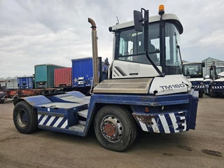Terberg RT283/TERMINAL TRACTOR 4X4/ TURNING CHAIR. / AUTOMATIC GEAR / 25000 HOURS / 8 PIECES / hydraulic system/ financiering mogelijk 2012 afbeelding 2 miniatuur