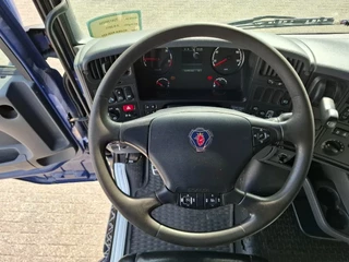 Scania R620-V8 2011 - / 6X4 / RETARDER / HYDRAULICS / SMART TACHO / LEATHER / AUTOMATIC / EURO-5 / 2011 bild 18