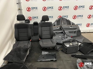 Mercedes-Benz N/A - Occ set interieur met zetels S212 Mercedes image 1