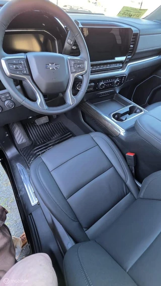 Chevrolet 6.6 V8 Duramax 2026 - Trail Boss image 37