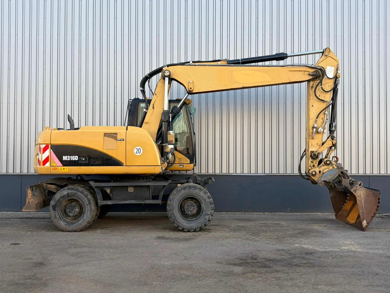 Caterpillar M316D 2005 obrázek 6