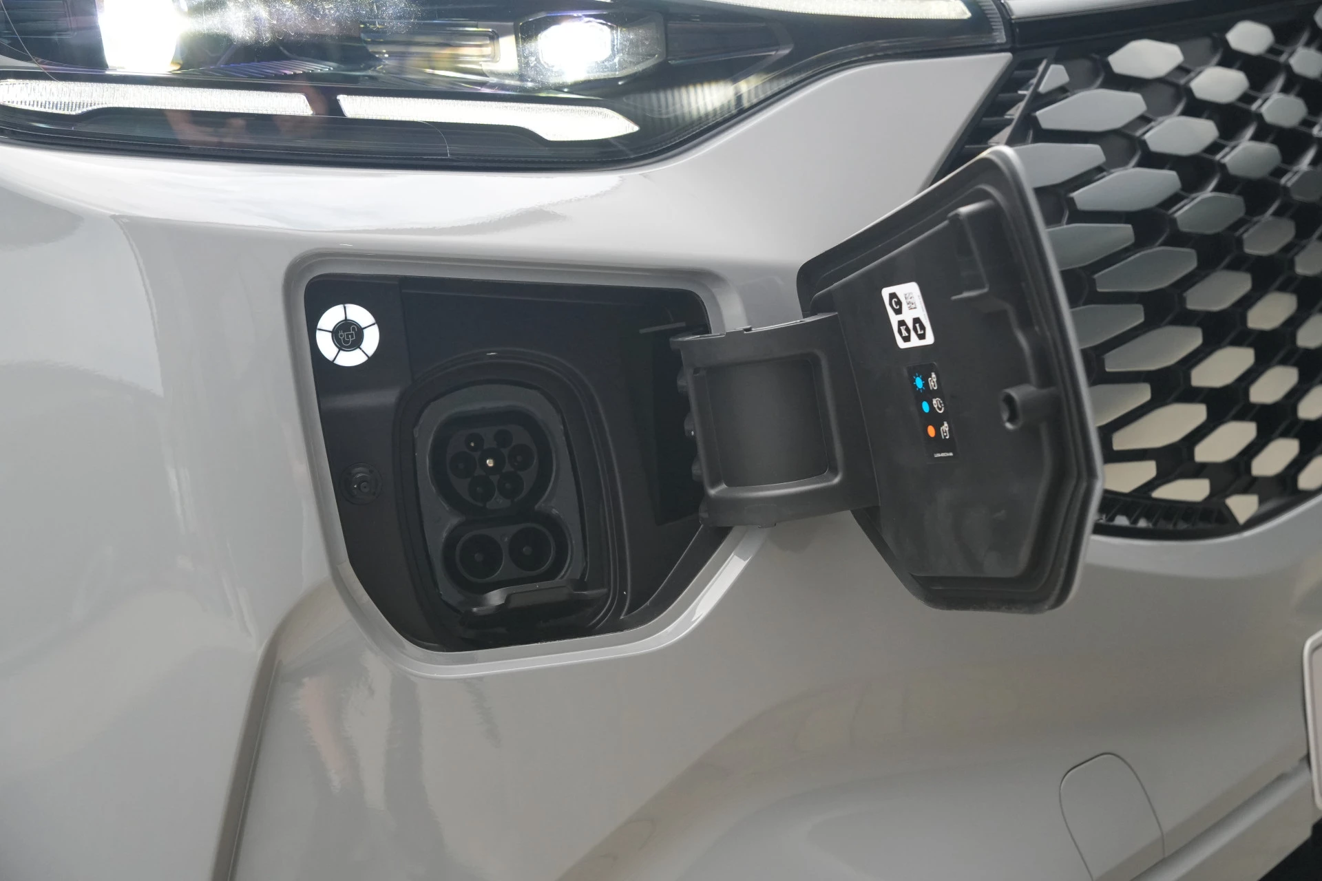 Ford E-Transit Custom 2026 - 340 L2H1 Limited 71 kWh 218pk - Trekhaak - ACC - B&O - Navi - Stoel/Stuurverwarming - 360 Camera - Blindspot - Rijklaar Bild 41