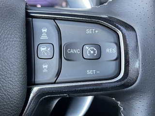 Dodge Ram Pick-Up 2024 - 5.7i V8 HEMI eTorque 400PK CREW CAB REBEL GT | BPM VRIJ | RAMBOX | LUCHTVERING | LPG | LAADBAKKLEP | TREKHAAK | PANODAK | 360CAM | DIGITAAL DASHBOARD afbeelding 43