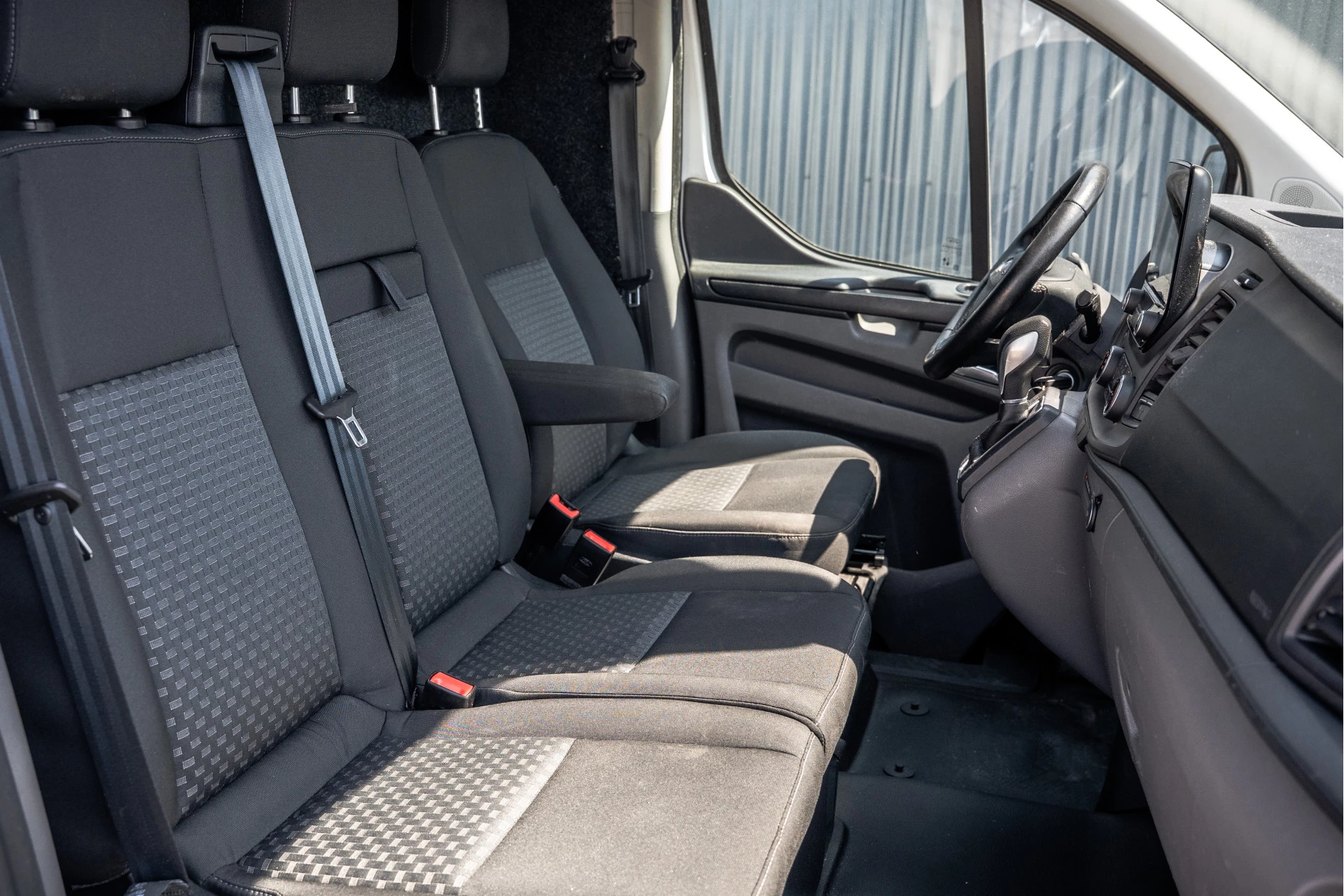 Ford Transit Custom 2020 - 2.0 EcoBlue L1H1 | 3-Zits | Automaat | LED | 1e Eigenaar | Cruise | Camera | PDC | Airco afbeelding 13