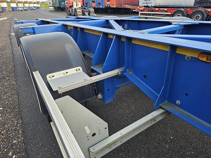 Van Hool A2C001 container CHASSIS -55 foot - 2 X 20 FOOT 45 ft 40 ft. -BPW DISC.-steering axle- 2 pieces -financiering mogelijk 2020 image 20
