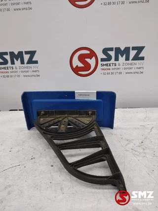 Iveco N/A 2007 - Occ set steunen cabinespoilers Iveco zdjecie 10