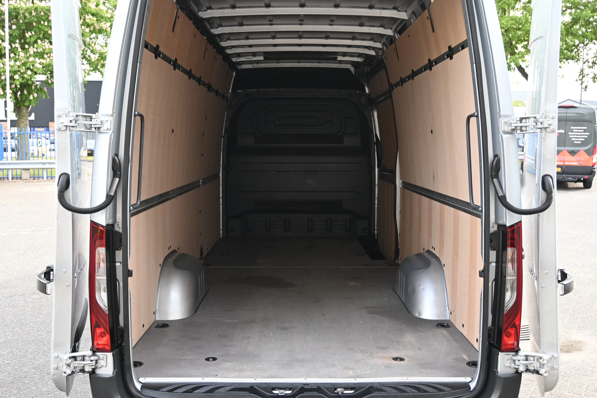 Mercedes-Benz Sprinter 2023 - 317 CDI L3H2 zdjęcie 14