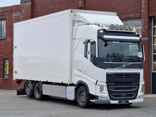 Volvo FH 2016 - 13.540 Globetrotter 6x2 - Closed box with sidedoors - Full air - Leather te koop