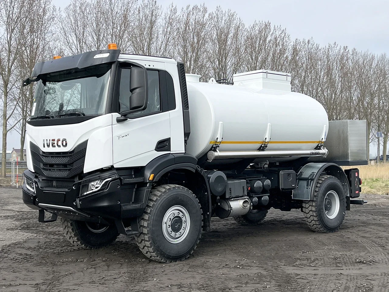 Iveco T-Way AD190T43WH AT 2025 - Fuel Tank Truck (3 units) afbeelding 1