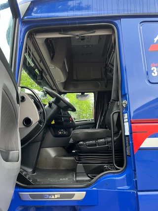 DAF XF480 2018 - SuperSpaceCab 4X2 *Volumen-SZM*verst. Sattelplatte*Dachklima*Volluft* obrazek 24