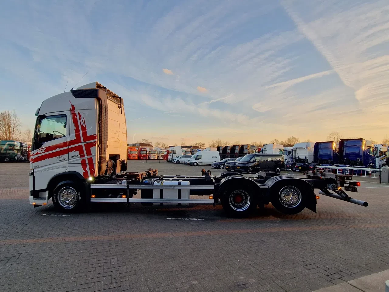 Volvo FH 2020 - 13.460 Globetrotter 6x2*4 - BDF - I Parkcool - 4.90 WB - Full air - Navi zdjęcie 4