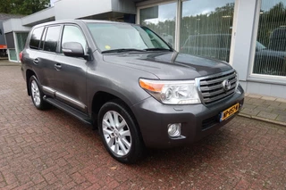 Toyota Land Cruiser 2016 - V8 200 V8. 4.5D Executive. 7 Persoons. Luchtvering. 46.500.- euro marge image 2