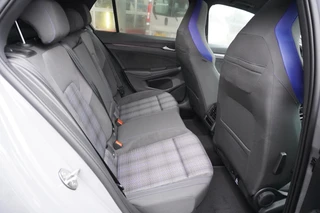 Volkswagen Golf 2025 - 1.5 eHybrid GTE 272PK Automaat Black Style obrazek 31