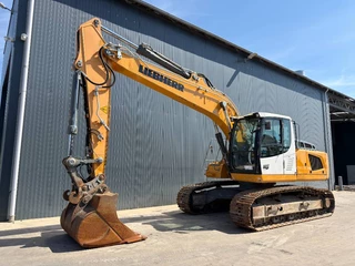 Liebherr N/A 2014 - R922 SLC image 1