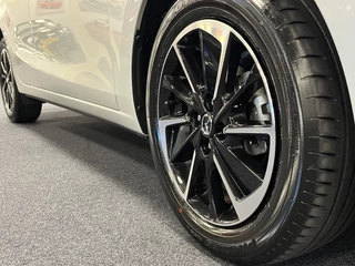 Mazda 2 2023 - 1.5i e-SkyActiv-G Homura AKA 90PK M Hybrid Navi DAB+ Apple CarPlay Camera PDC image 23