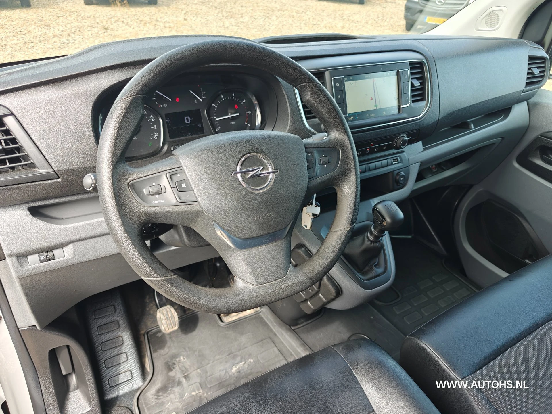 Opel Vivaro 2020 - 1.5 CDTI L2H1 , Werkplaats inrichting , Euro 6 , 1e Eig. Camera , navi , cruise , in pracht staat. afbeelding 15
