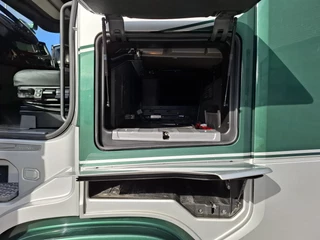 Scania S 2019 - NGS S520 V8 / TUV: 05-05-2027 / RETARDER / HYDRAULICS / FULL-AIR / ALCOA / NAVI / LEATHER / NL TRUCK / AUTOMATIC / EURO-6 / 2019 image 32