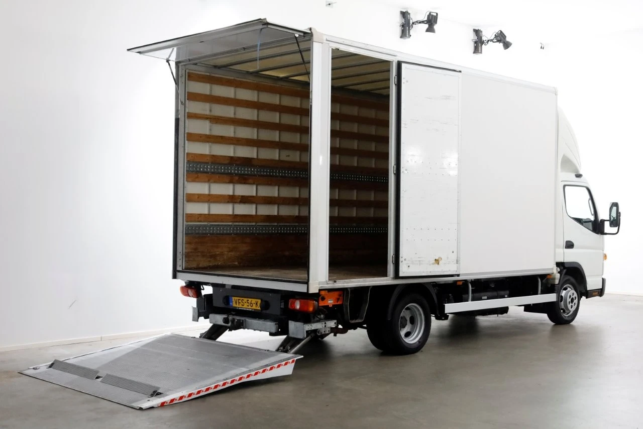 FUSO Canter 2020 - 3.0D 150pk E6 Bakwagen met laadklep en zijdeur + trekhaak 3500kg 04-2020 afbeelding 12